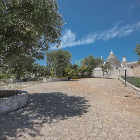 Td Trulli Benedetta W Pool In Peaceful Nature *