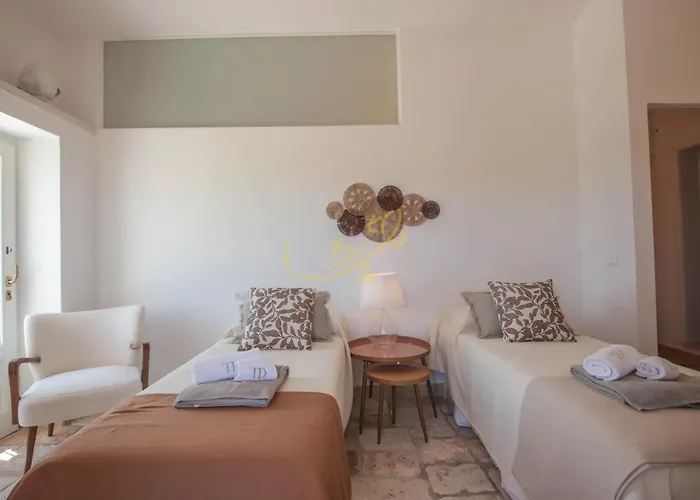 Td Trulli Benedetta W Pool In Peaceful Nature *