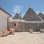 Td Trulli Benedetta W Pool In Peaceful Nature