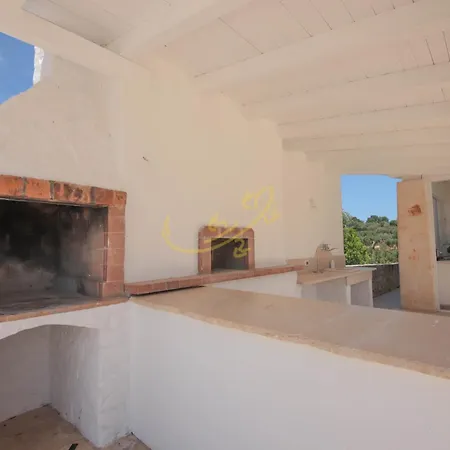 Td Trulli Benedetta W Pool In Peaceful Nature *