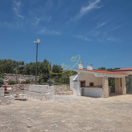 Td Trulli Benedetta With Pool In Peaceful Nature Villa