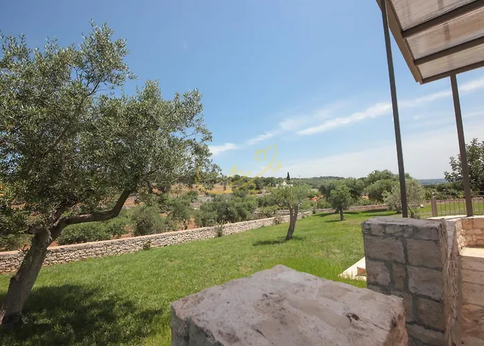 Td Trulli Benedetta W Pool In Peaceful Nature Вилла *