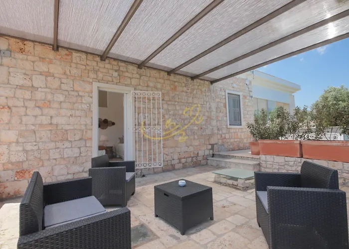 Td Trulli Benedetta W Pool In Peaceful Nature Вилла Кастеллана-Гротте