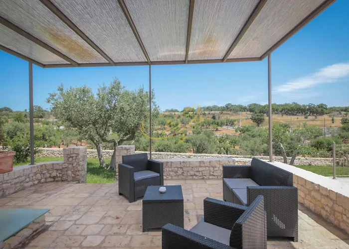 Td Trulli Benedetta W Pool In Peaceful Nature